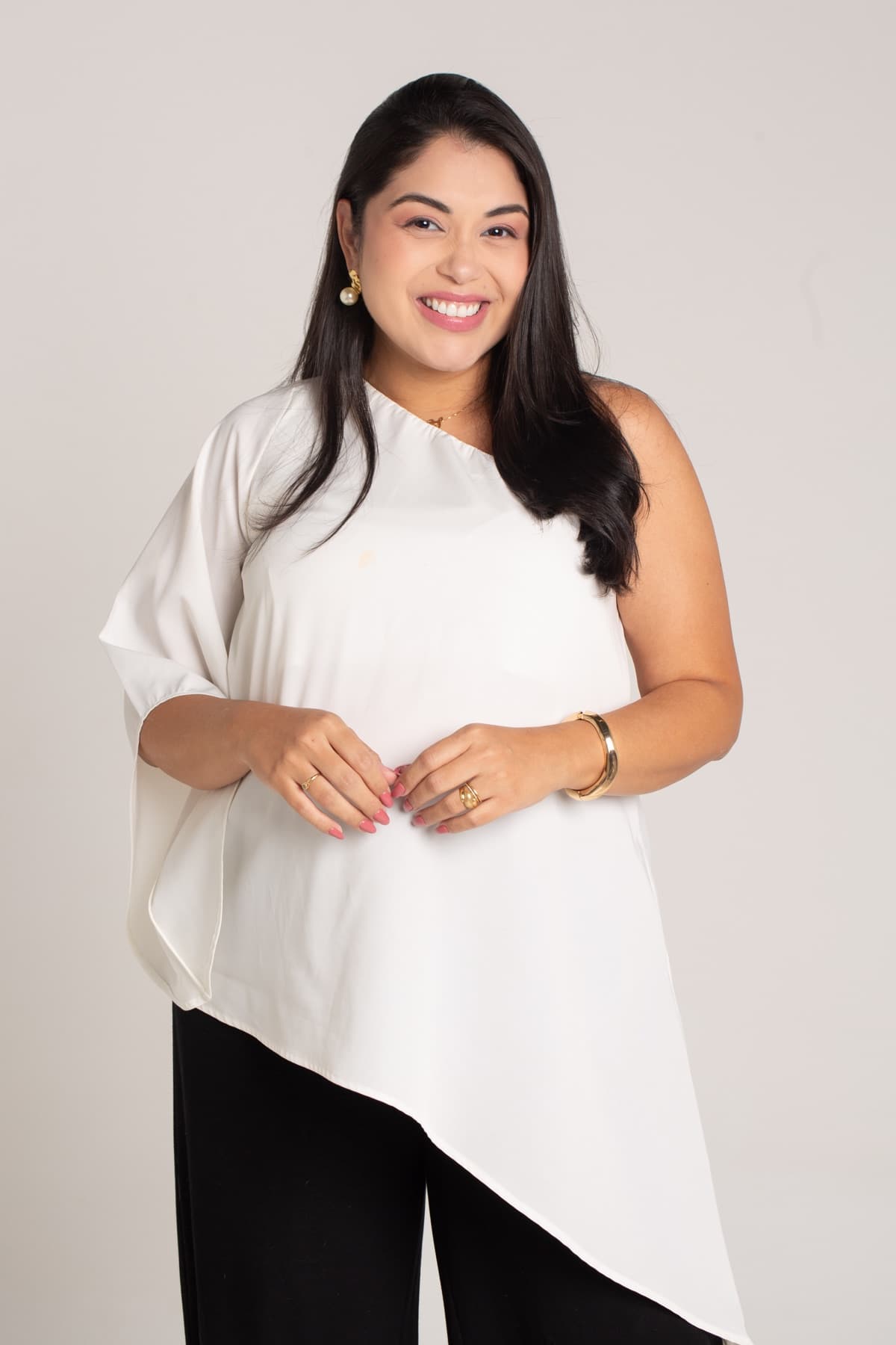 Dra. Larissa Belarmino, médica dermatologista da Yamagata Dermatologia