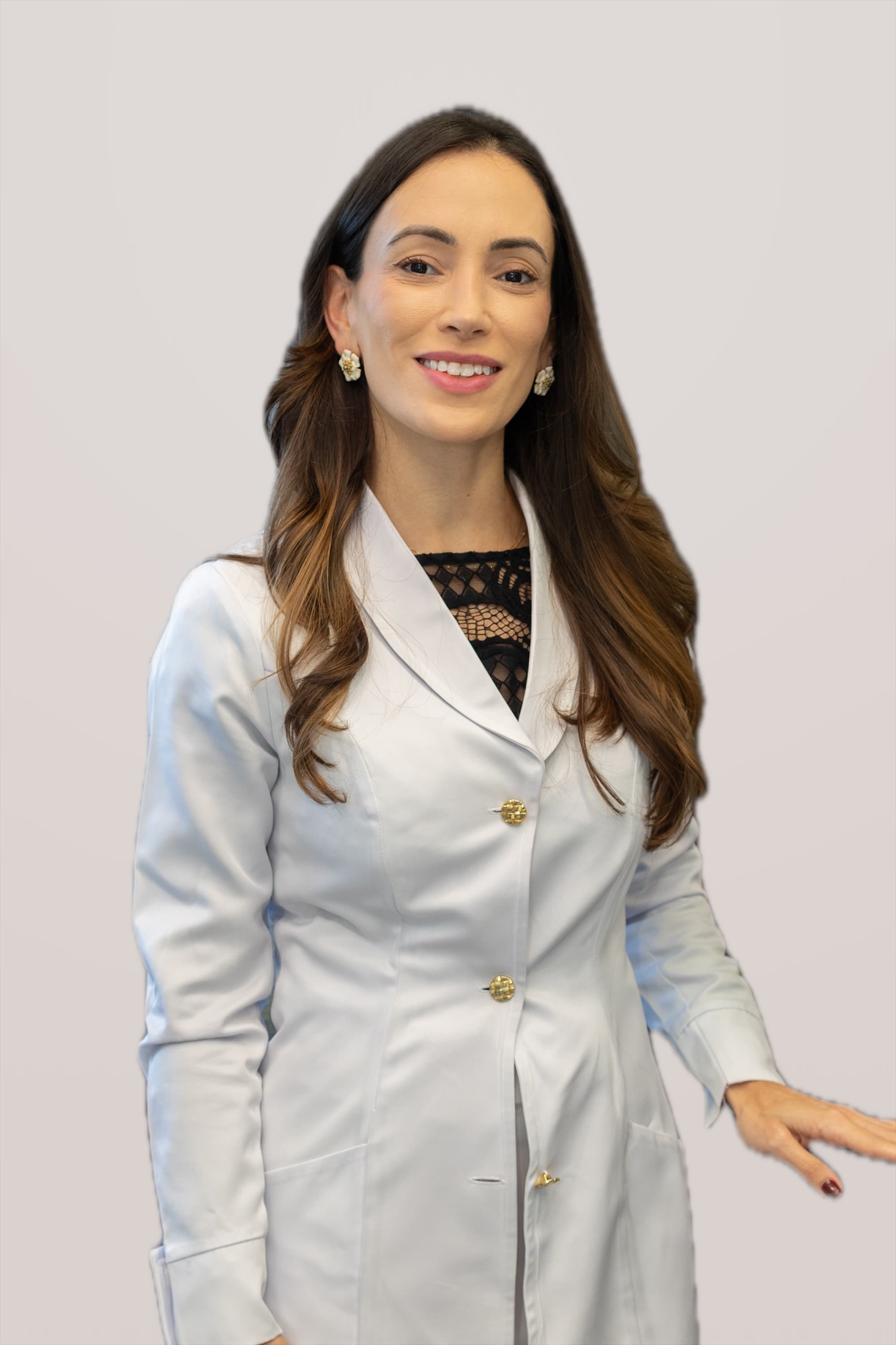 Dra. Vivian Santos, médica dermatologista da Yamagata Dermatologia